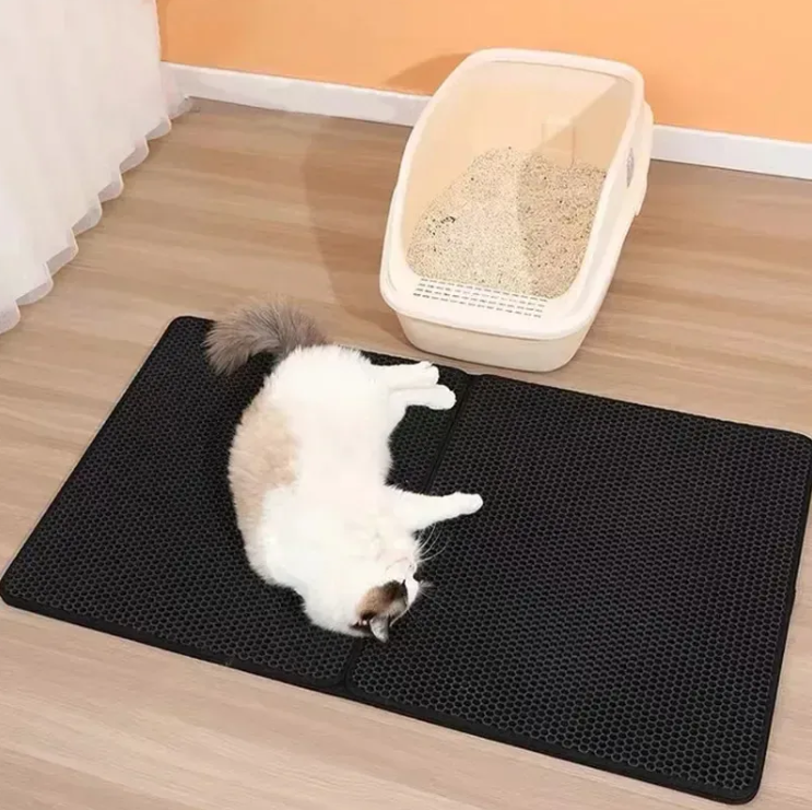 Chic Kitty Litter Catcher
